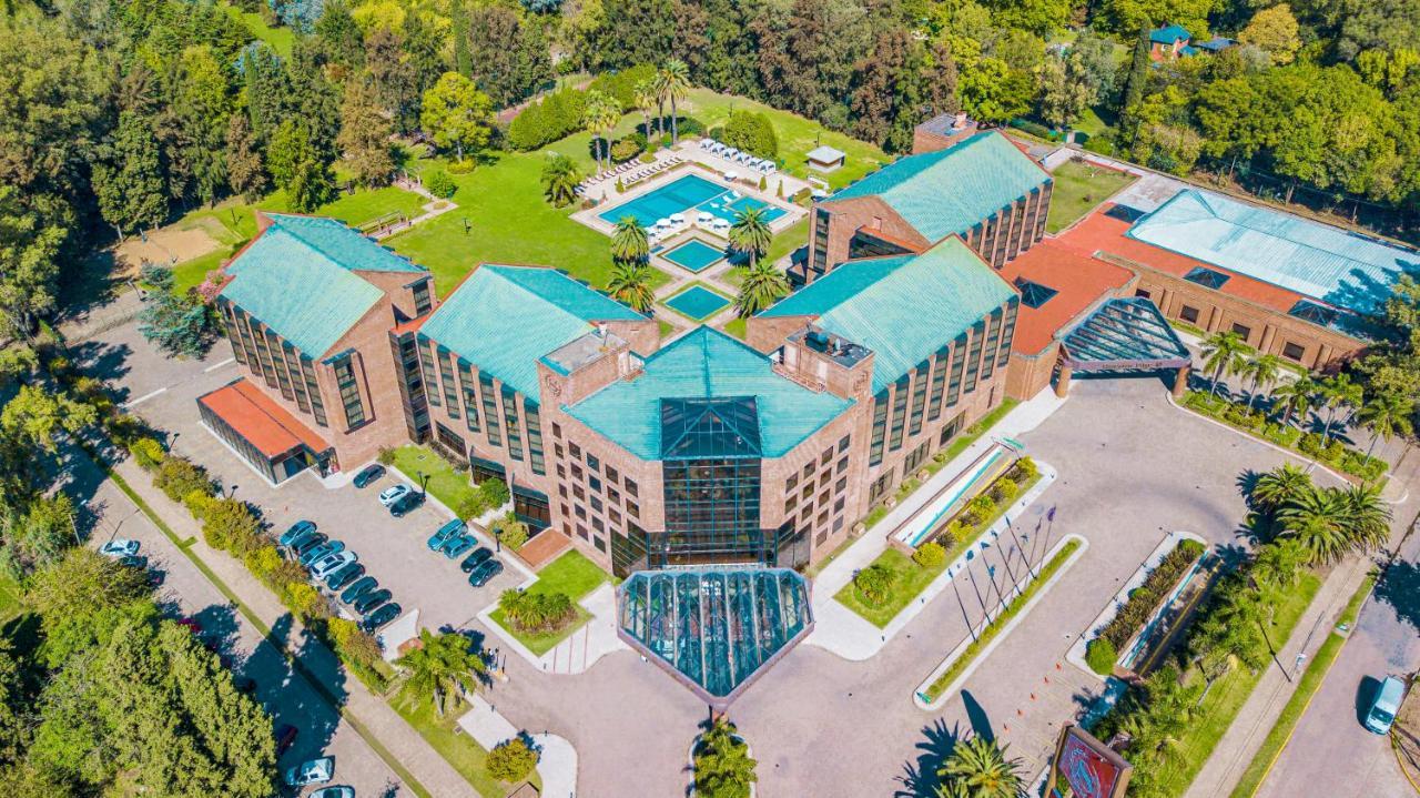 Sheraton Pilar Hotel & Convention Center Экстерьер фото