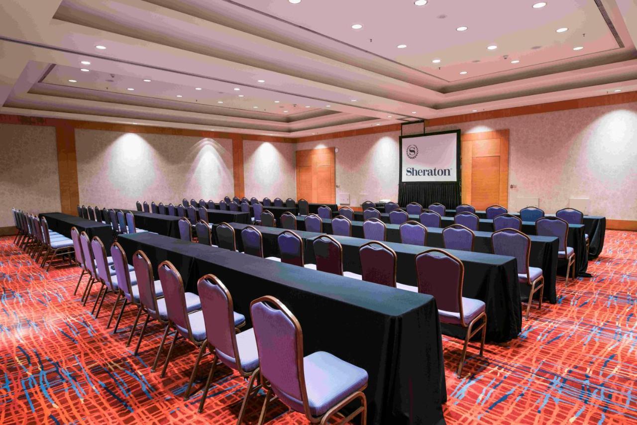 Sheraton Pilar Hotel & Convention Center Экстерьер фото