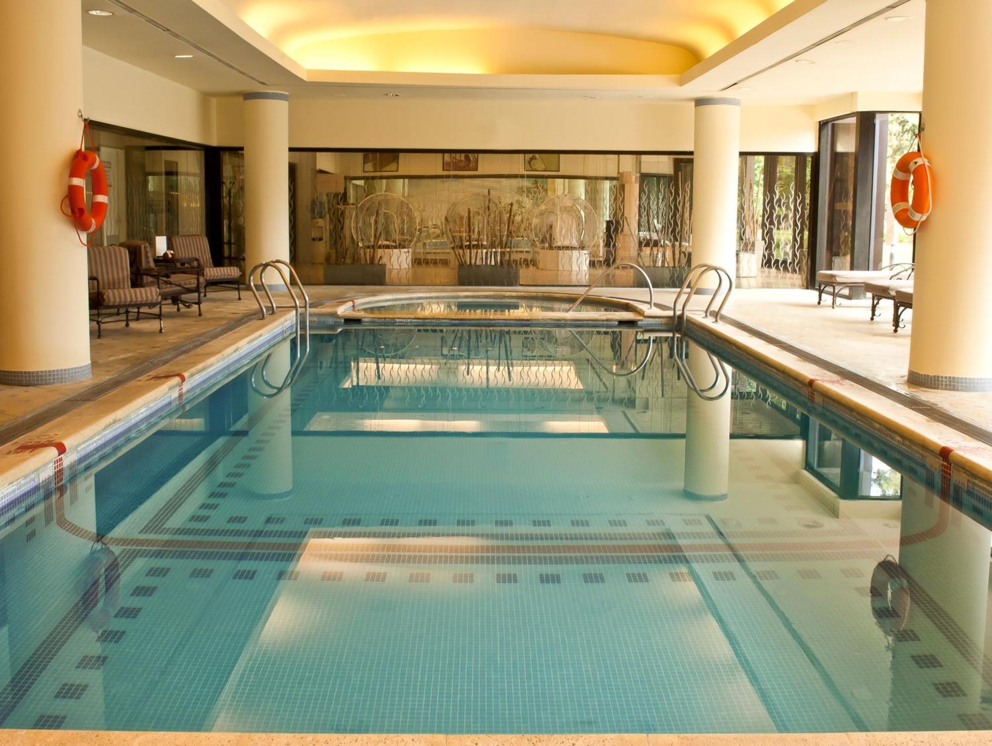 Sheraton Pilar Hotel & Convention Center Экстерьер фото