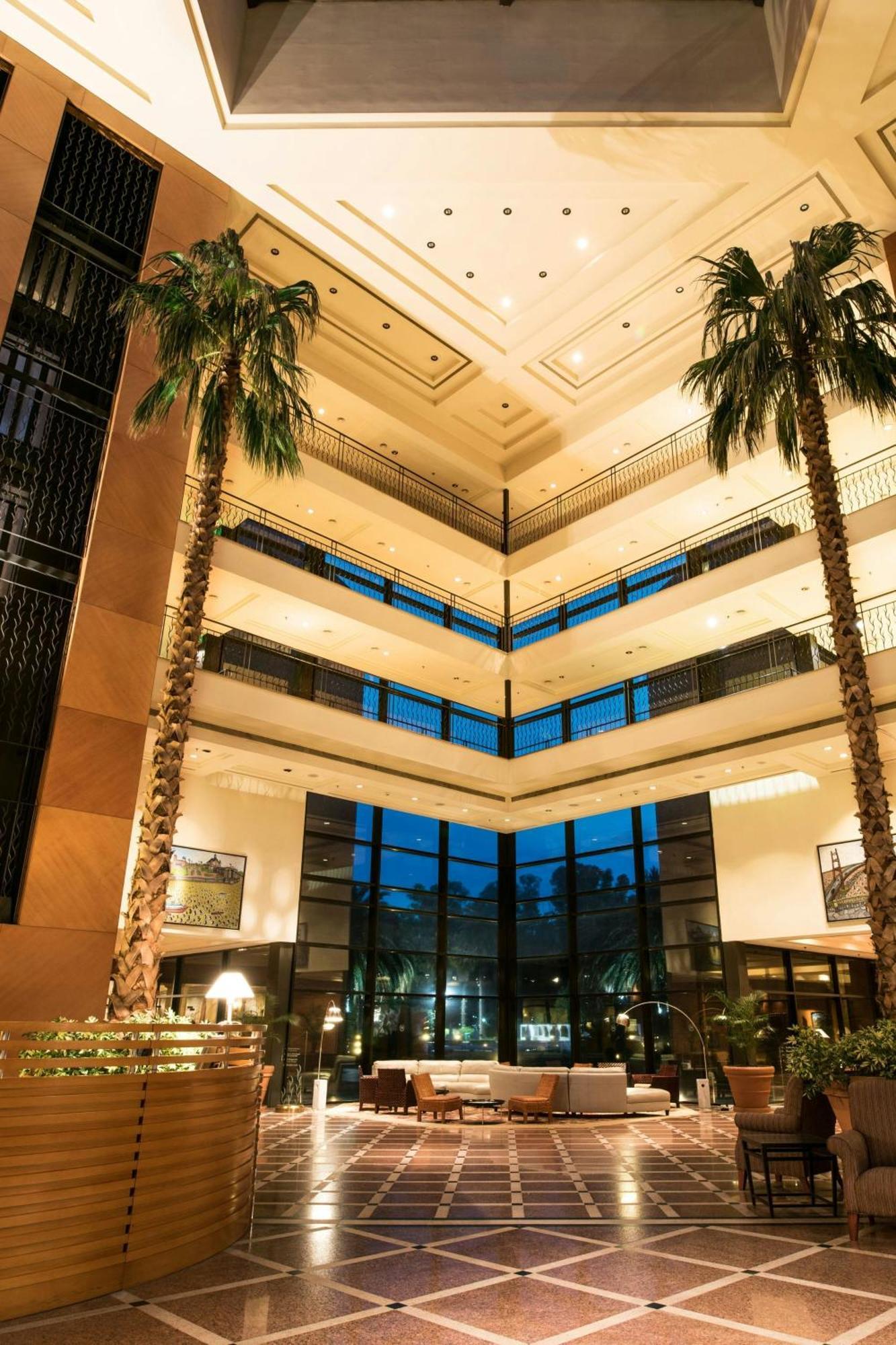 Sheraton Pilar Hotel & Convention Center Экстерьер фото