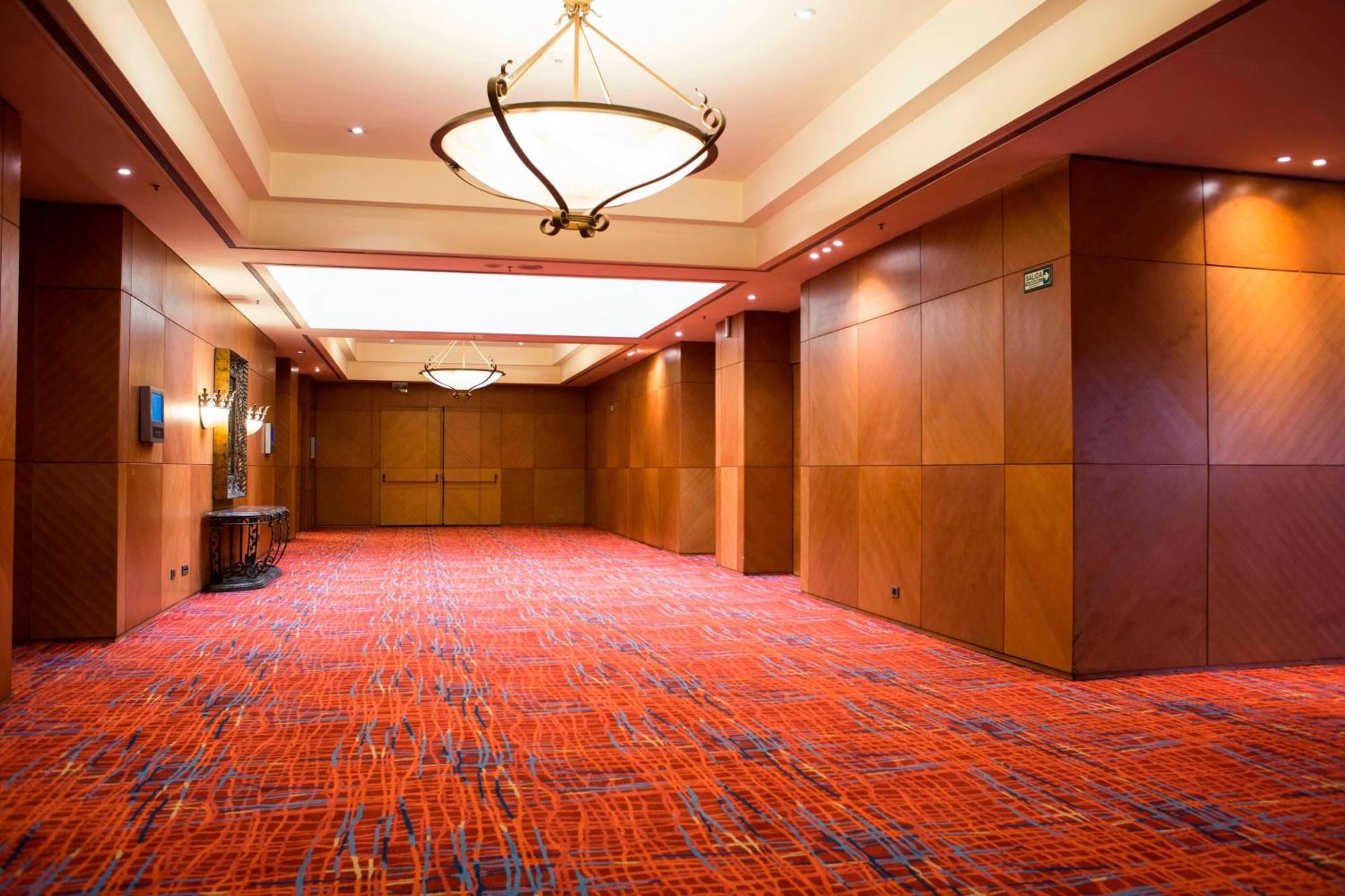 Sheraton Pilar Hotel & Convention Center Экстерьер фото