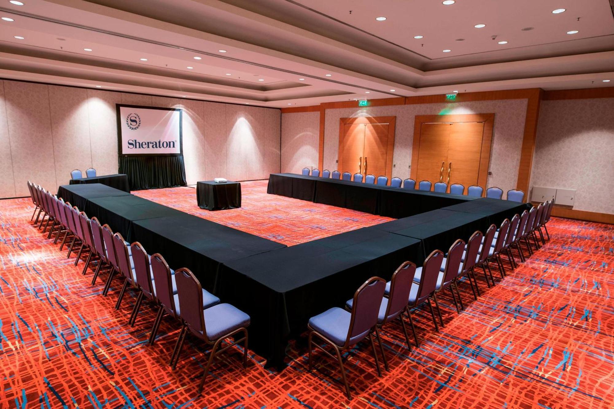 Sheraton Pilar Hotel & Convention Center Экстерьер фото